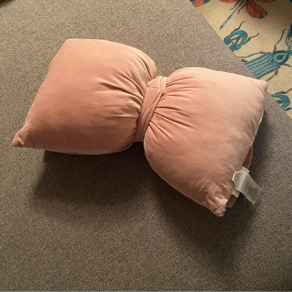 Pottery Barn Teen Emily & Merrit Bow velvet pillow in quartz pink - Picture 2 of 3